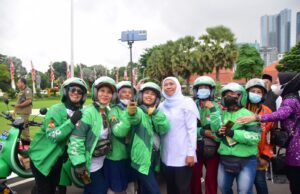 Wujudkan Ekosistem Transportasi Digital, Gubernur Khofifah Harap Bisa Sejahterakan Driver dan Masyarakat Wujudkan Ekosistem Transportasi Digital, Gubernur Khofifah Harap Bisa Sejahterakan Driver dan Masyarakat