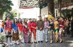 Cara Unik Grand Dafam Signature Surabaya Rayakan Hari Kemerdekaan Indonesia Cara Unik Grand Dafam Signature Surabaya Rayakan Hari Kemerdekaan Indonesia