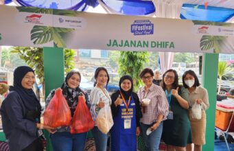 Animo Pengunjung Tinggi, Jajanan Kuliner Nusantara UMKM Binaan FIFGroup Laris Manis Animo Pengunjung Tinggi, Jajanan Kuliner Nusantara UMKM Binaan FIFGroup Laris Manis