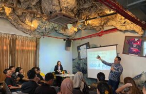 MaxOne Hotel Dharmahusada Surabaya Rayakan Ulang Tahun Dengan Program Employee Development Rayakan Ulang Tahun Hotel Dengan Program Employee Development