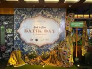 Rayakan Hari Batik, Luminor Hotel Jemursari Gandeng Embran Nawawi Suguhkan Cupcake Batik dan Trunk Show Batik Motif Kuno Mojopahit