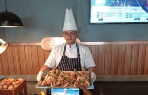 Aston inn Jemursari Perkenalkan 3 Menu Sekaligus Untuk Bulan Januari – Maret Salah satu menu istimewa- Chicken Wings Pizza di Aston inn Jemursari (foto : hsc)