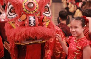 Sambut Tahun Baru Cina, Quest Hotel Darmo Surabaya Hadirkan Pertunjukan Bian Lian & Hidangan Khas Imlek Sambut Tahun Baru Cina, Quest Hotel Darmo Surabaya Hadirkan Pertunjukan Bian Lian & Hidangan Khas Imlek (foto : ist)