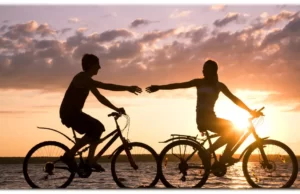 Sambut Spouse Day, Inilah 5 Kegiatan Seru Bersama Pasangan Foto koleksi : temptationtours.com