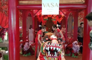 Yee Shang 10 Meter Hadir di Vasa Hotel Surabaya Menyambut Tahun Baru Imlek Yee Shang 10 Meter Hadir di Vasa Hotel Surabaya Menyambut Tahun Baru Imlek (foto koleksi hsc)