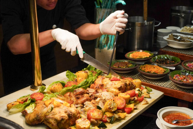 Sensasi Berbuka Puasa Serasa Keliling Dunia Bersama Wyndham Surabaya (foto : ist)