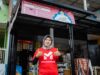 Mitra Bukalapak Lanjutkan Upaya Pendampingan Warung di Lebih Banyak Wilayah di Indonesia Juragan Liya, mentee terpilih dari Mitra Mentorship Program Batch 1, dipercaya untuk menjadi mentor dan berbagi pengalaman di program Batch 2 (foto : ist)
