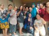 Fenny Lufitasari : Ingin Membantu Perempuan dan Anak Muda Mengembangkan UKM Fenny Lufitasari Caleg PAN no urut 2 bersama UKM binaannya (foto : ist)