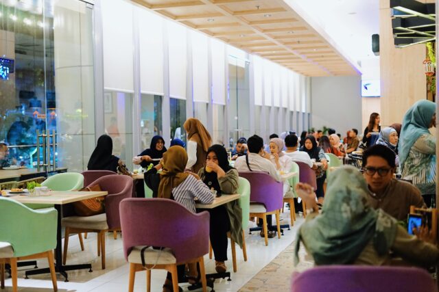 Sukses Menampilkan menu HIJRAH, Midtown Residence Surabaya Diserbu Penikmat Kuliner (foto : ist)