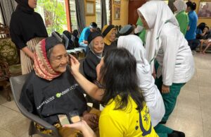 ASCOTT Indonesia Cluster East Java Merayakan Hari Perempuan Internasional Bersama Panti Werdha Hargo Dedali Surabaya ASCOTT Indonesia Cluster East Java Merayakan Hari Perempuan Internasional Bersama Panti Werdha Hargo Dedali Surabaya (foto : ist)