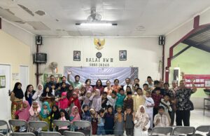 Java Paragon Hotel Surabaya Gelar CSR di TBM Kampung Bakat, Ingatkan Pentingnya Membaca untuk Anak Java Paragon Hotel Surabaya Gelar CSR di TBM Kampung Bakat, Ingatkan Pentingnya Membaca untuk Anak