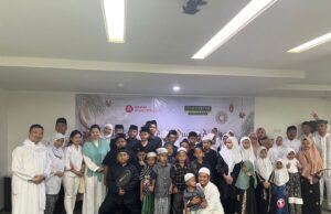 MaxOne Hotel Dharmahusada Rayakan Bulan Suci Ramadhan dengan Bukber Bersama Anak Yatim dan Berbagi Takjil untuk Warga MaxOne Hotel Dharmahusada Rayakan Bulan Suci Ramadhan dengan Bukber Bersama Anak Yatim dan Berbagi Takjil untuk Warga