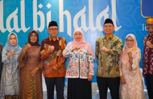 Halal Bi Halal Bersama Keluarga Besar Universitas Airlangga, Khofifah : Menguatkan Sinergi Civitas Akademi Dengan Alumni Halal Bi Halal Bersama Keluarga Besar Universitas Airlangga, Khofifah : Menguatkan Sinergi Civitas Akademi Dengan Alumni