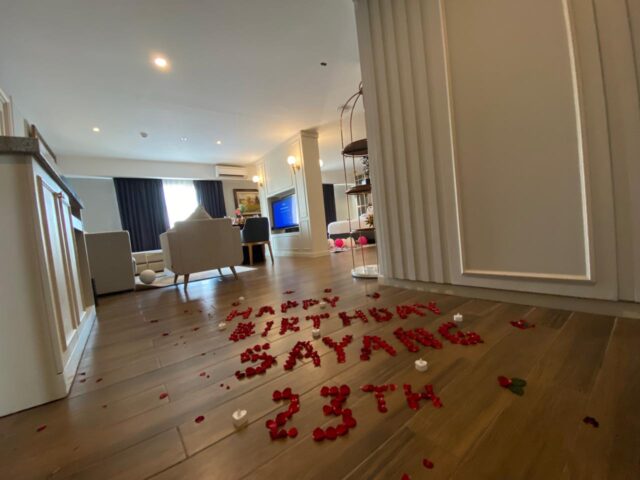 Aston Inn Jemursari Memberikan Pengalaman Makan Malam Romantis Sambil Menginap di Kamar Suite (foto : ist)