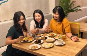 Makan Siang Makin Berkesan di Teras Kemiri, Sajian All You Can Eat di Palm Park Hotel & Convention Surabaya Makan Siang Makin Berkesan di Teras Kemiri, Sajian All You Can Eat di Palm Park Hotel & Convention Surabaya (foto : ist)