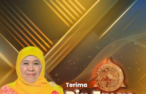 Terima Pin Emas dari BNPB, Khofifah Tekankan Kolaborasi untuk Tingkatkan Nilai Kemanusiaan dan Kepedulian Sosial dalam Penanggulangan Bencana Terima Pin Emas dari BNPB, Khofifah Tekankan Kolaborasi untuk Tingkatkan Nilai Kemanusiaan dan Kepedulian Sosial dalam Penanggulangan Bencana (foto : ist)