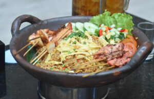 Sambut HUT RI, Surabaya Suites Hotel Hadirkan Kompetisi Nasi Goreng JK Total Hadiah 7,9 Juta Sambut HUT RI, Surabaya Suites Hotel Hadirkan Kompetisi Nasi Goreng JK Total Hadiah 7,9 Juta (foto : ist)