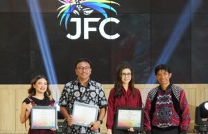 OMG Berkolaborasi dengan Jember Fashion Carnaval 2024 dengan tema “Never Ending Creations, Never Fade Beauty!” OMG Berkolaborasi dengan Jember Fashion Carnaval 2024 Dengan Tema “Never Ending Creations, Never Fade Beauty!” (foto : ist)