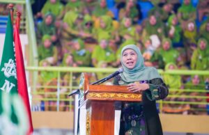 Maulid Nabi Bersama Puluhan Ribu Muslimat Pasuruan, Khofifah Ajak Teladani Akhlaq Rasulullah Maulid Nabi Bersama Puluhan Ribu Muslimat Pasuruan, Khofifah Ajak Teladani Akhlaq Rasulullah (foto : ist)