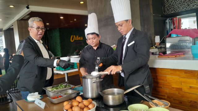 The Southern Hotel Surabaya : Apresiasi Untuk Semua Yang Berdedikasi (foto : ist) The Southern Hotel Surabaya : Apresiasi Untuk Semua Yang Berdedikasi (foto : ist)