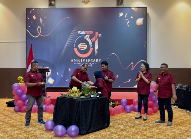 Rayakan Anniversary Ke-31 Tahun, Surabaya Suites Hotel Gelar Rangkaian Kegiatan Menarik dan Giveaway! (foto : ist) Rayakan Anniversary Ke-31 Tahun, Surabaya Suites Hotel Gelar Rangkaian Kegiatan Menarik dan Giveaway! (foto : ist)