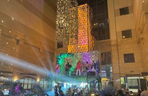 Kemeriahan Sambut Tahun Baru Bertajuk “AMBYAR” di Surabaya Suites Hotel Kemeriahan Sambut Tahun Baru Bertajuk “AMBYAR” di Surabaya Suites Hotel (foto : ist)