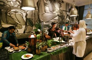 Buka Puasa di Java Paragon Hotel Bareng Keluarga, Ada Kambing Guling Setiap Hari! Buka Puasa di Java Paragon Hotel Bareng Keluarga, Ada Kambing Guling Setiap Hari! (foto : ist)