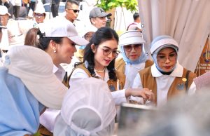 Aksi Bersih Mangrove : Fatma Gus Ipul Tegaskan Bagian dari Upaya Meningkatkan Kesejahteraan Sosial Aksi Bersih Mangrove : Fatma Gus Ipul Tegaskan Bagian dari Upaya Meningkatkan Kesejahteraan Sosial (foto : ist)
