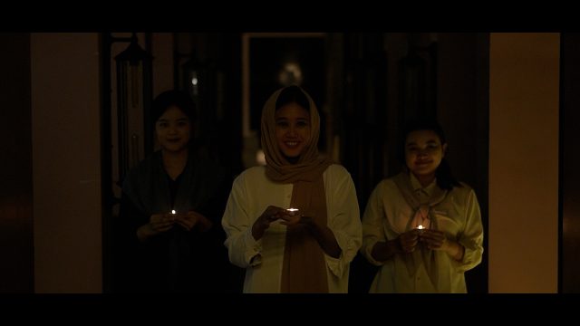 Kampanyekan Hemat Energi, Java Paragon Hotel Ajak Tamu Padamkan Listrik Selama 1 Jam (foto : ist) Kampanyekan Hemat Energi, Java Paragon Hotel Ajak Tamu Padamkan Listrik Selama 1 Jam (foto : ist)