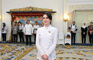 Arumi Bachsin Jabat Ketua Dekranasda Jatim Periode 2025-2030 Arumi Bachsin Jabat Ketua Dekranasda Jatim Periode 2025-2030 (foto : ist)