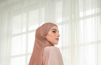 KUDUNG Hadirkan Koleksi Raya 2025 Bertajuk “Serene Bliss” KUDUNG Hadirkan Koleksi Raya 2025 Bertajuk “Serene Bliss” (foto : ist)