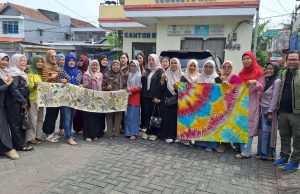 ISIK Lakukan Kunjungan ke Warga Jogoloyo Gunungsari Surabaya ISIK Lakukan Kunjungan ke Warga Jogoloyo Gunungsari Surabaya (dokpri)