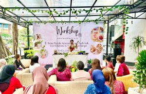 Grand Inna Tunjungan Tunjukkan Semangat dalam “Women Empowering Women: Workshop Meracik Kebaikan Alam untuk Perempuan Berdaya” Grand Inna Tunjungan Tunjukkan Semangat dalam “Women Empowering Women: Workshop Meracik Kebaikan Alam untuk Perempuan Berdaya” (foto : ist)