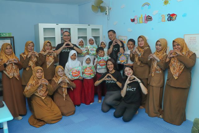 Morazen Surabaya Hadirkan Sudut Baca di Sekolah Dasar Ahmad Yani Untuk Mendorong Budaya Literasi Sejak Dini (foto : ist) Morazen Surabaya Hadirkan Sudut Baca di Sekolah Dasar Ahmad Yani Untuk Mendorong Budaya Literasi Sejak Dini (foto : ist)