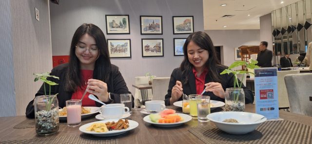 Sensasi Unik Makan Siang dengan Nuansa Seni di Swiss-Belinn Tunjungan (foto : ist)