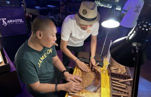 Sip & Smoke : Hadirkan Sensasi Wine dan Cerutu Eksklusif Di One Deck Gastropub Sip & Smoke : Hadirkan Sensasi Wine dan Cerutu Eksklusif Di One Deck Gastropub (foto : ist)