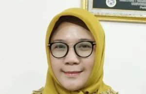 Dosen Psikologi UNAIR Paparkan Pentingnya Peran Ayah Dalam Mengantarkan Hari Pertama Sekolah Anak Dosen Psikologi UNAIR Paparkan Pentingnya Peran Ayah DalamMengantarkan Hari Pertama Sekolah Anak (foto : ist)