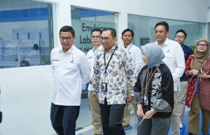 Kepala BPOM RI Kunjungi Pabrik dan Pusat Riset ParagonCorp, Soroti Inovasi Berbasis Riset dalam Industri Kosmetik Indonesia Kepala BPOM RI Kunjungi Pabrik dan Pusat Riset ParagonCorp, Soroti Inovasi Berbasis Riset dalam Industri Kosmetik Indonesia (foto : ist)