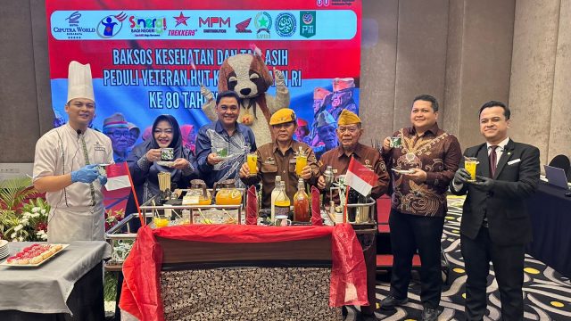 Hotel Ciputra World Surabaya Bersama YBSI Rayakan Hari Veteran dan HUT RI Ke-80 (foto : ist)