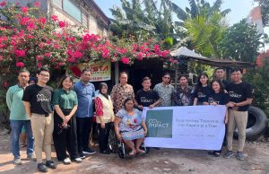 Salurkan Kursi Roda Untuk Lansia di Kecamatan Pabean Cantian, Wujud Peduli Hotel LAMORA Kota Lama Surabaya