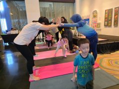 Mom & Kids Joyful Yoga : Rayakan Kebersamaan Ibu dan Anak Lewat Gerakan & Warna di Artotel TS Suites Surabaya