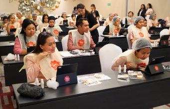 Spesial Hari Ibu Nasional : Grand Swiss-Belhotel Darmo Surabaya Gelar Kelas Makeup Gratis dan Giveaway di Media Sosial