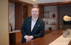 DoubleTree by Hilton Surabaya Memperkenalkan General Manager dan Director of Operations Baru