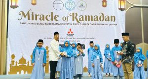 Miracle of Ramadan : Mercure Surabaya Grand Mirama dan Positive Community Berbagi Kebahagiaan Dengan 500 Anak Yatim