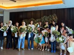 Bloom the Inner You: Ascott Waterplace Surabaya Rayakan International Women’s Day melalui Tropical Flower Arrangement Workshop