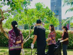 fave hotel Kediri Peringati Hari Bumi dengan Aksi Bersih Lingkungan Bersama Seluruh Staf