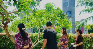 fave hotel Kediri Peringati Hari Bumi dengan Aksi Bersih Lingkungan Bersama Seluruh Staf