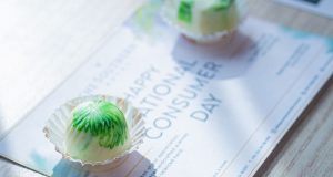 Rayakan Hari Konsumen Nasional dengan Cara Manis, Tamu Dapat Surprise Spesial