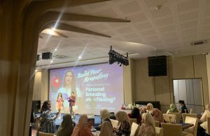 Malam Penuh Inspirasi dan Kebersamaan: Grand Whiz Hotel Praxis Hadirkan Kegiatan Pengembangan SDM dan Apresiasi Karyawan