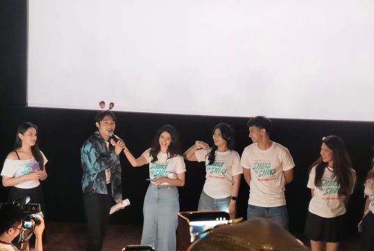 Film Shaka Oh Shaka : Drama Romantis Kisah Antara Idola dan Penggemar